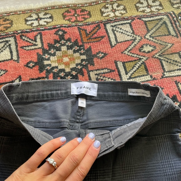 Frame - Ali High Rise Cigarette - Grey Plaid - Size 26 - Picture 3 of 4